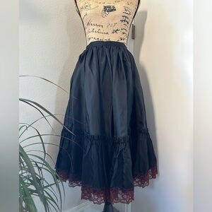 Black Tiered Midi Skirt - vintage, XS